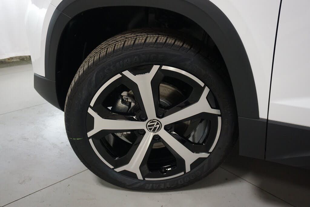 Image of 2025 Volkswagen Taos