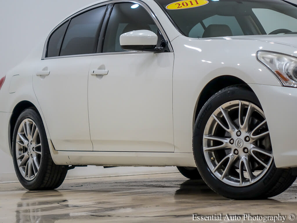 Image of 2011 Infiniti G37