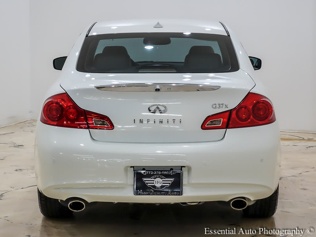 Image of 2011 Infiniti G37