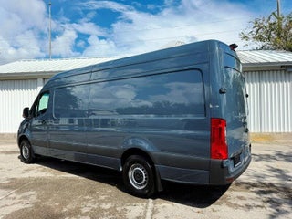 2021 Mercedes-Benz Sprinter thumbnail – Oakland Park, FL – 3