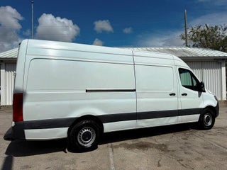 2023 Mercedes-Benz Sprinter thumbnail – Oakland Park, FL – 5