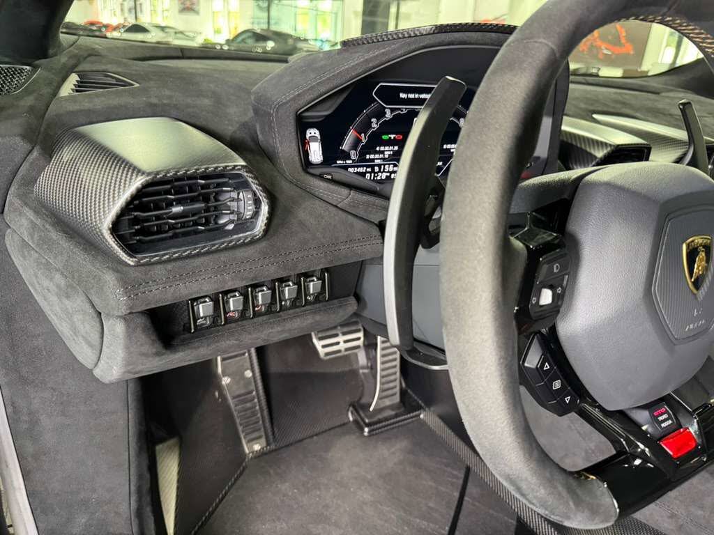 2022 Lamborghini Huracan STO
                                    for sale in Ft. Lauderdale, FL – photo 26
