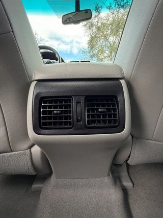 2016 Toyota Camry thumbnail – Oakland Park, FL – 27