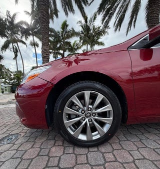 2016 Toyota Camry thumbnail – Oakland Park, FL – 15