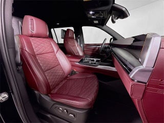 2025 Cadillac Escalade thumbnail – Miami, FL – 32