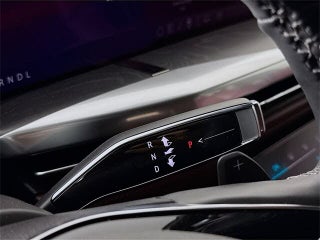 2025 Cadillac Escalade thumbnail – Miami, FL – 19