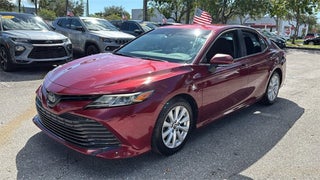 2018 Toyota Camry thumbnail – Oakland Park, FL – 4
