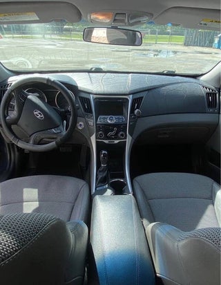 2011 Hyundai SONATA thumbnail – Oakland Park, FL – 8