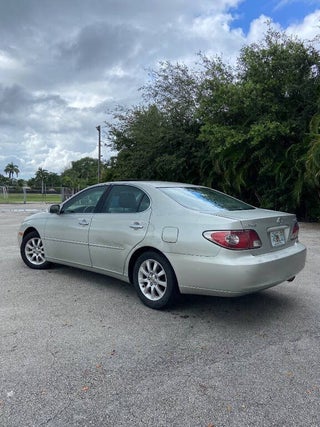 2004 Lexus ES 330 thumbnail – Oakland Park, FL – 4