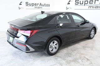 2024 Hyundai ELANTRA thumbnail – Doral, FL – 4