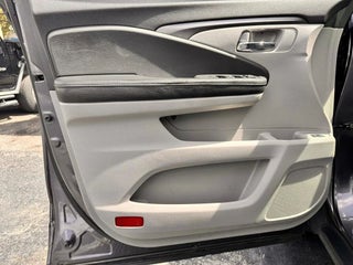 2017 Honda Pilot thumbnail – West Park, FL – 19