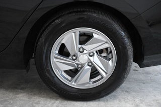 2024 Hyundai ELANTRA thumbnail – Doral, FL – 12
