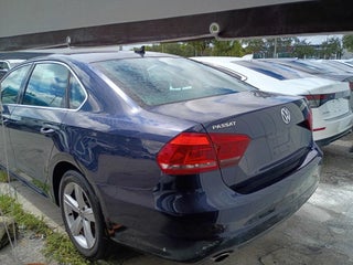 2015 Volkswagen Passat thumbnail – Miami Gardens, FL – 3
