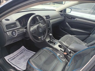 2015 Volkswagen Passat thumbnail – Miami Gardens, FL – 5