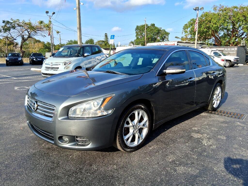 Nissan Maxima