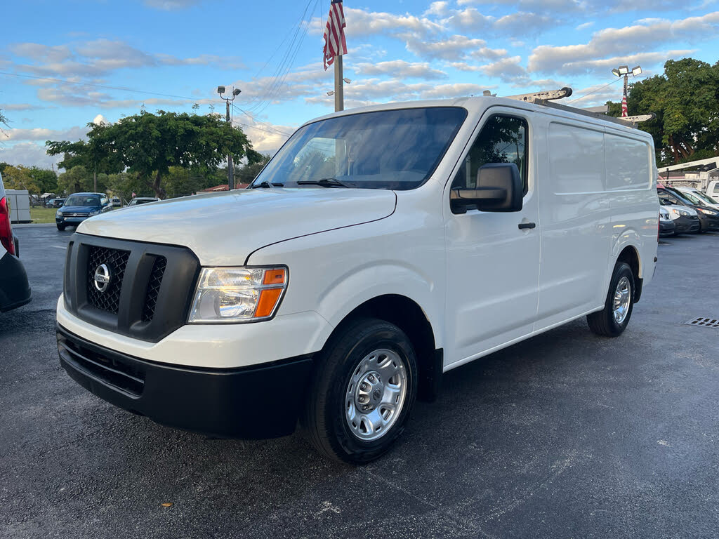 Nissan NV