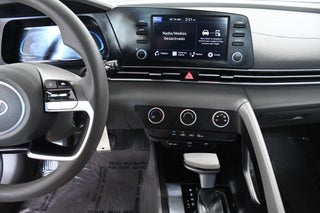 2024 Hyundai ELANTRA thumbnail – Doral, FL – 44