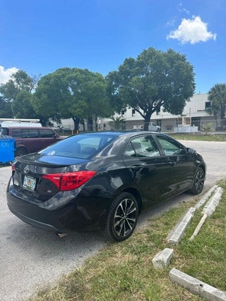 2018 Toyota Corolla thumbnail – Miami, FL – 3