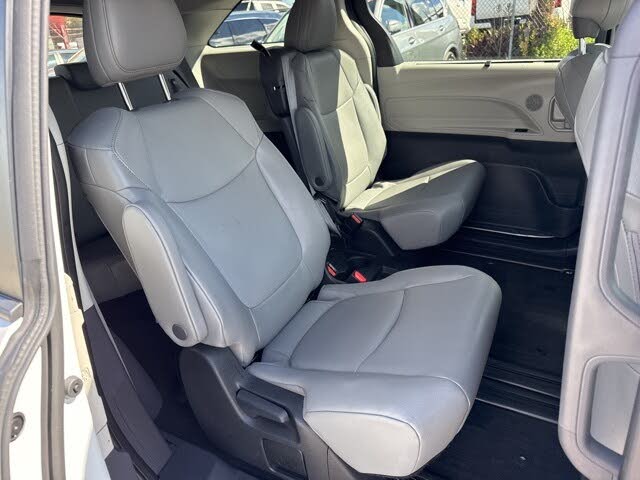 2023 Toyota Sienna XLE 7-Passenger
                                    for sale in Hollywood, FL – photo 14