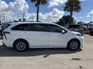 2023 Toyota Sienna thumbnail – Hollywood, FL – 2
