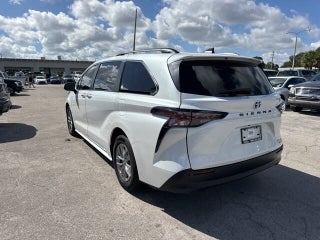 2023 Toyota Sienna thumbnail – Hollywood, FL – 5