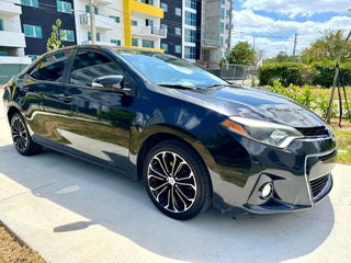 2015 Toyota Corolla thumbnail – Miami, FL – 4