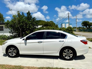 2015 Honda Accord thumbnail – Miami, FL – 11