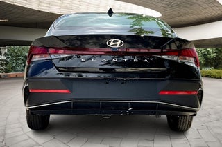 Image of 2025 Hyundai Elantra