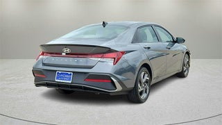 Image of 2025 Hyundai Elantra