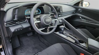 Image of 2025 Hyundai Elantra