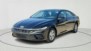 Image of 2025 Hyundai Elantra