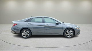 Image of 2025 Hyundai Elantra