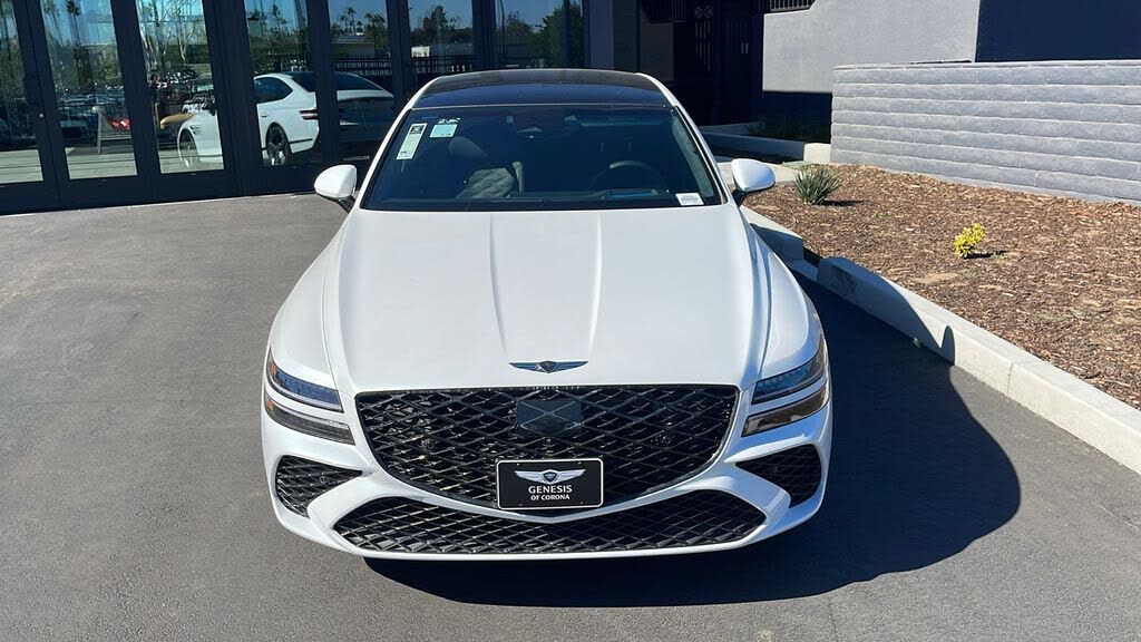 2025 Genesis G80
