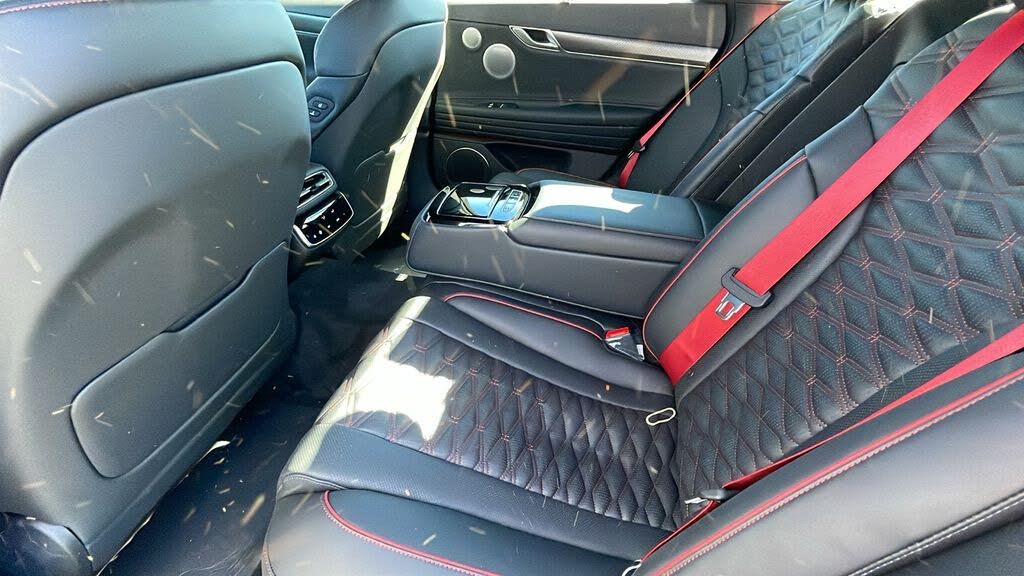 2025 Genesis G80