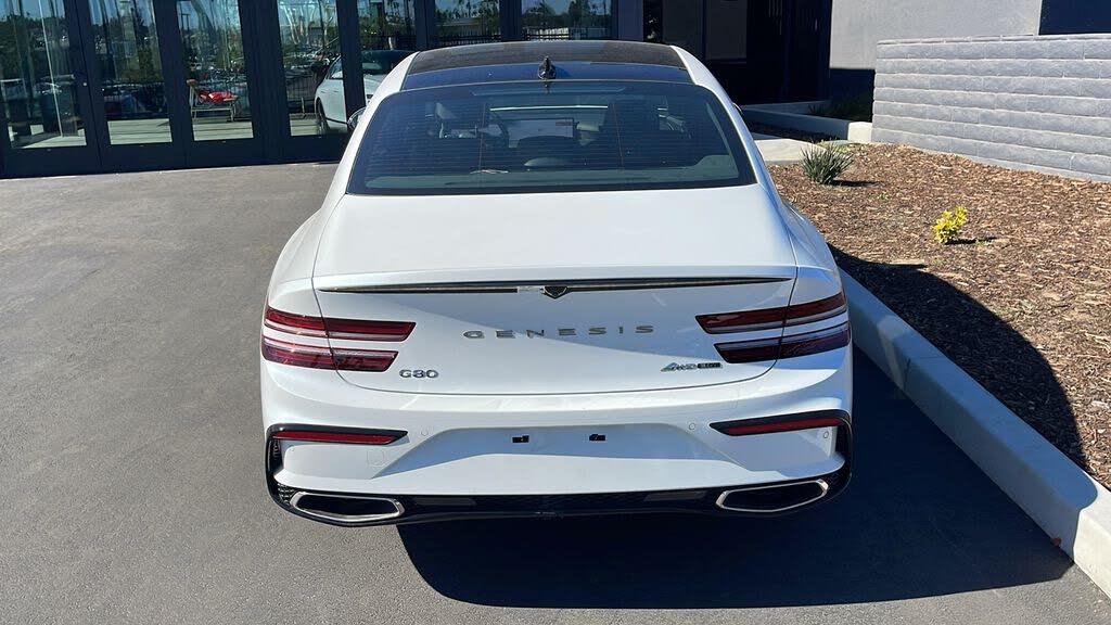 2025 Genesis G80