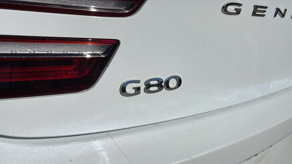 2025 Genesis G80
