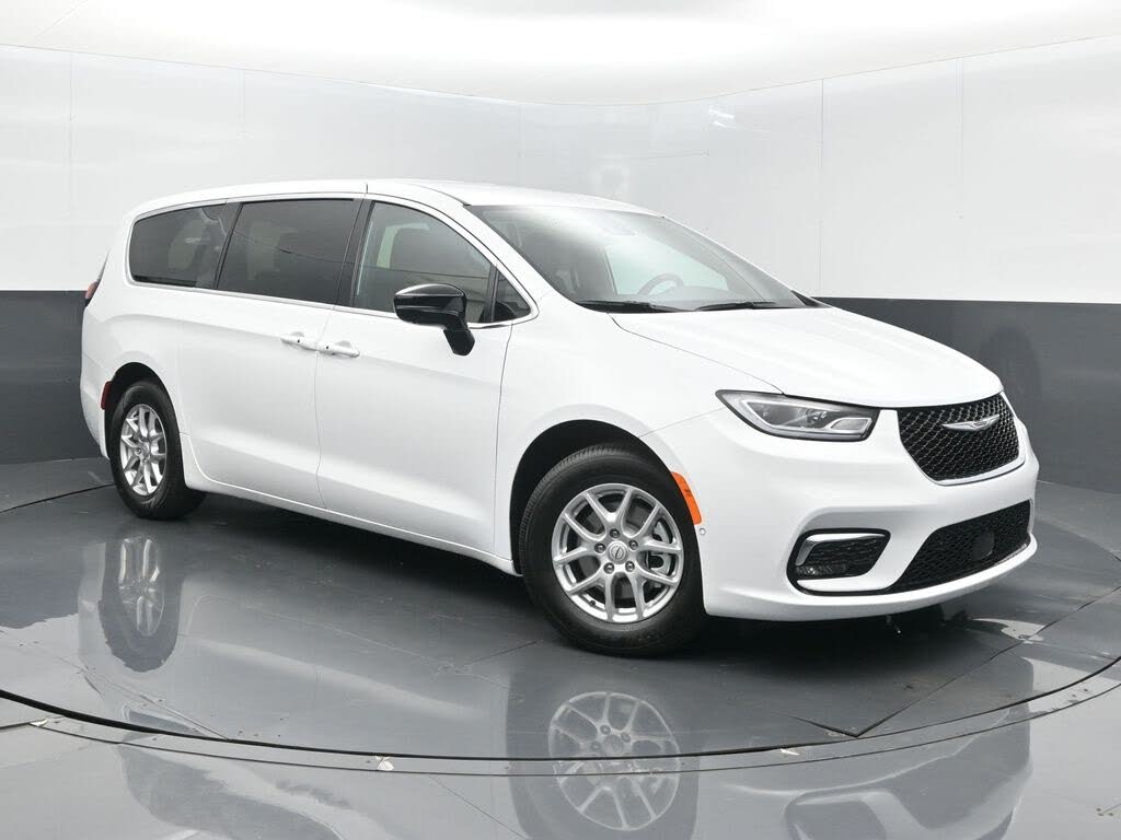 2026 Chrysler Pacifica