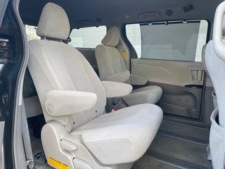 Image of 2014 Toyota Sienna