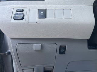 Image of 2014 Toyota Sienna