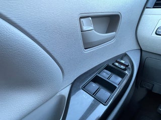 Image of 2014 Toyota Sienna