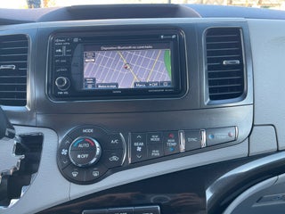Image of 2014 Toyota Sienna