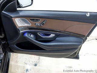 Image of 2016 Mercedes-Benz S-Class