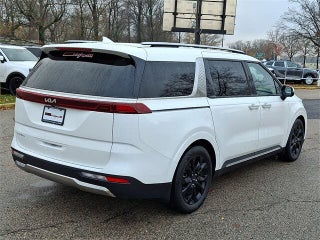 Image of 2023 Kia Carnival