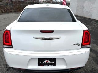 Image of 2019 Chrysler 300