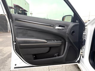 Image of 2019 Chrysler 300