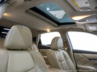 Image of 2015 Infiniti Q70