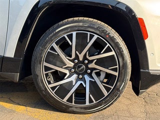 Image of 2025 Jeep Wagoneer S