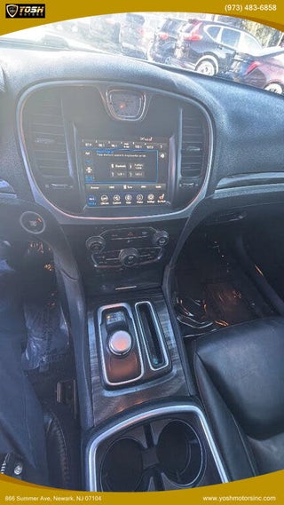 Image of 2018 Chrysler 300