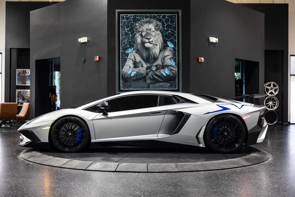 Lamborghini Aventador