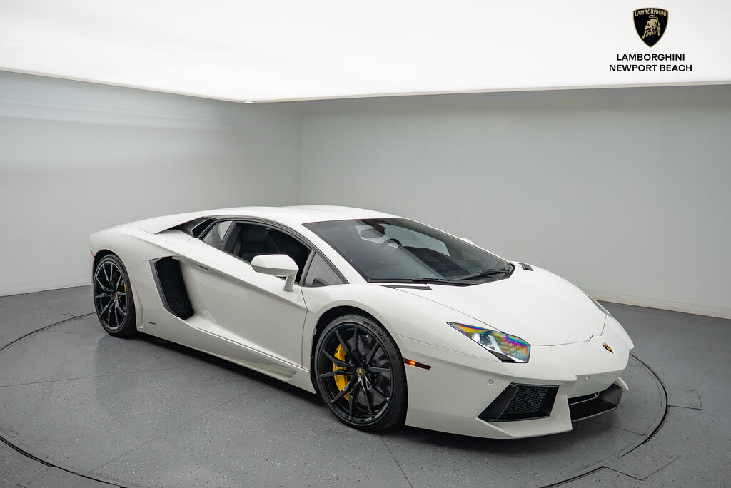 Lamborghini Aventador LP 700-4